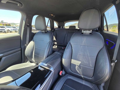 2025 Mercedes-Benz GLC 300 SUV