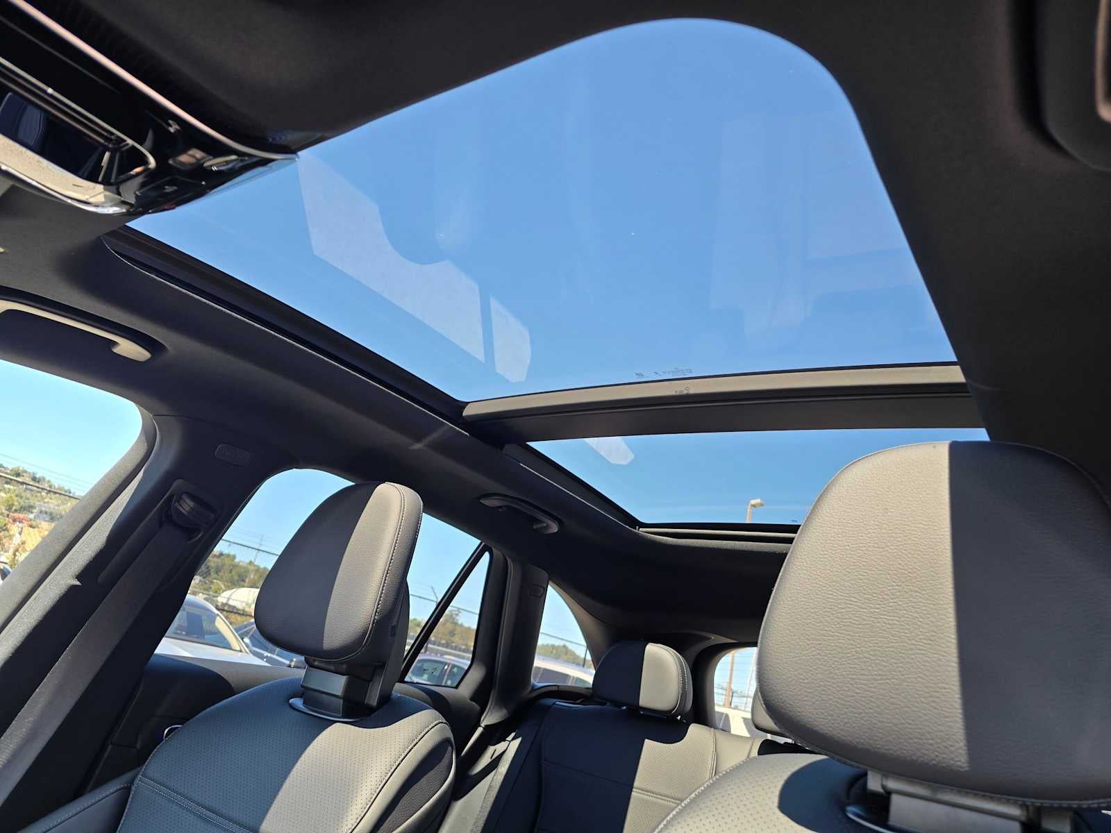 2027 Mercedes-Benz GLC 300 SUV