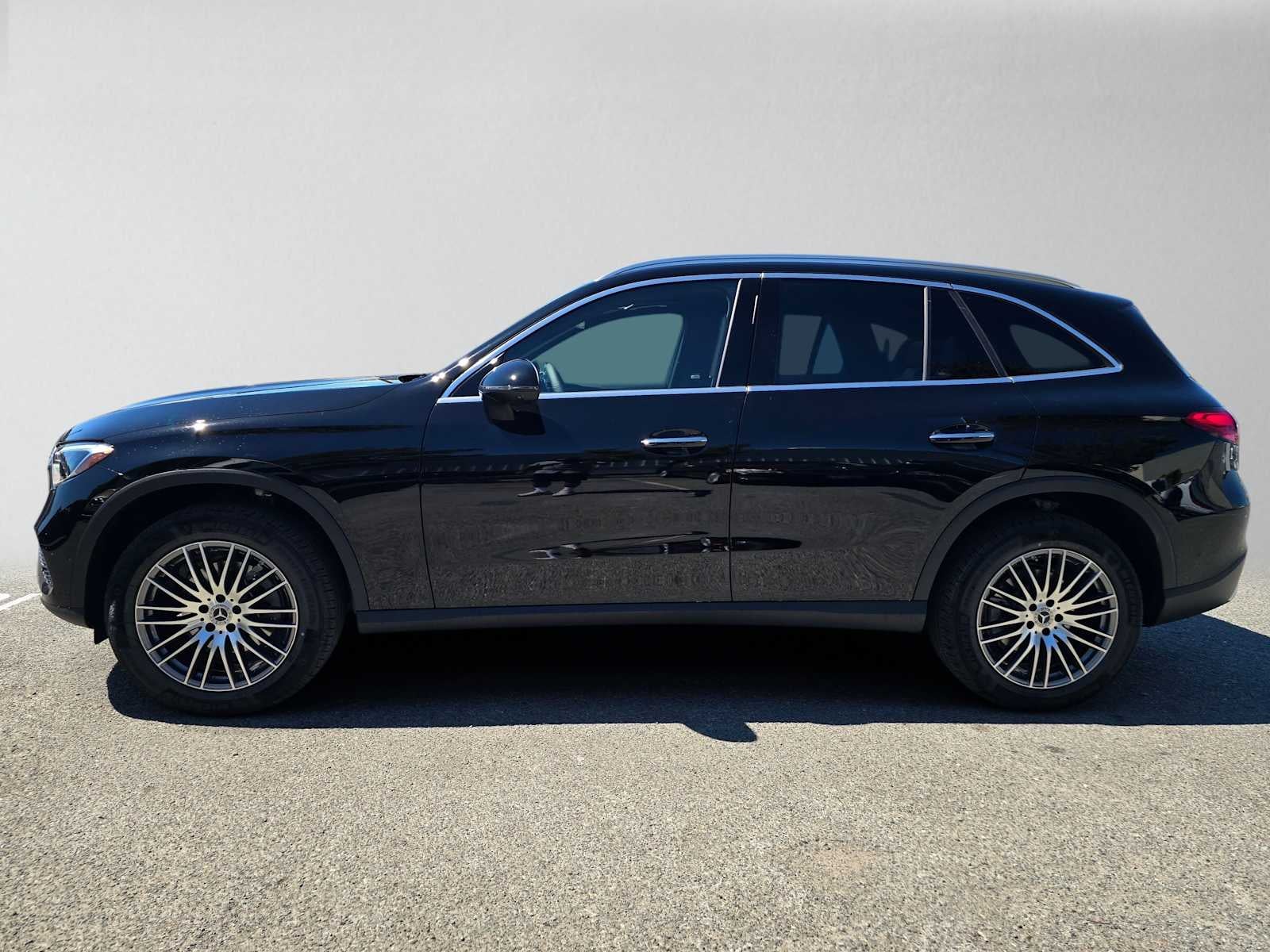 2027 Mercedes-Benz GLC 300 SUV