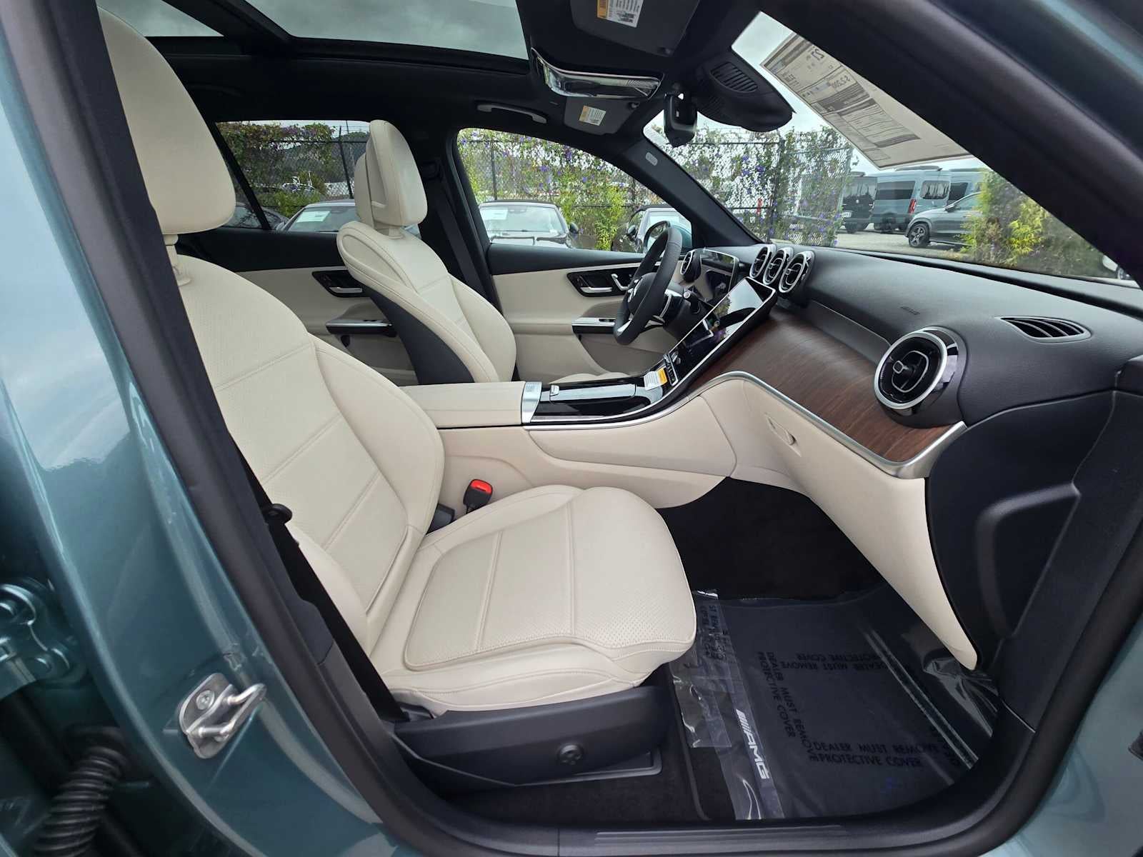 2027 Mercedes-Benz GLC 300 SUV