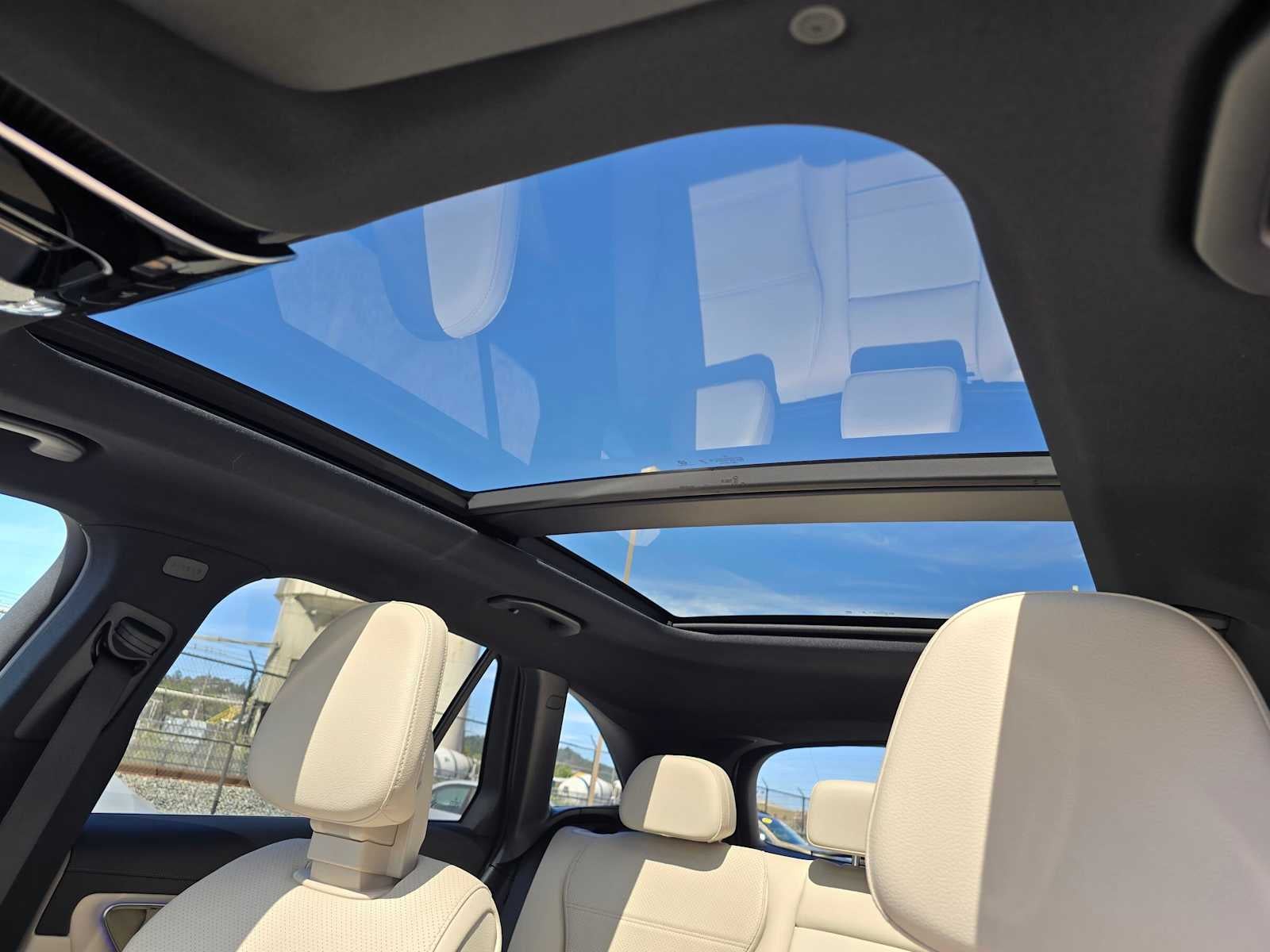 2027 Mercedes-Benz GLC 300 4MATIC® SUV