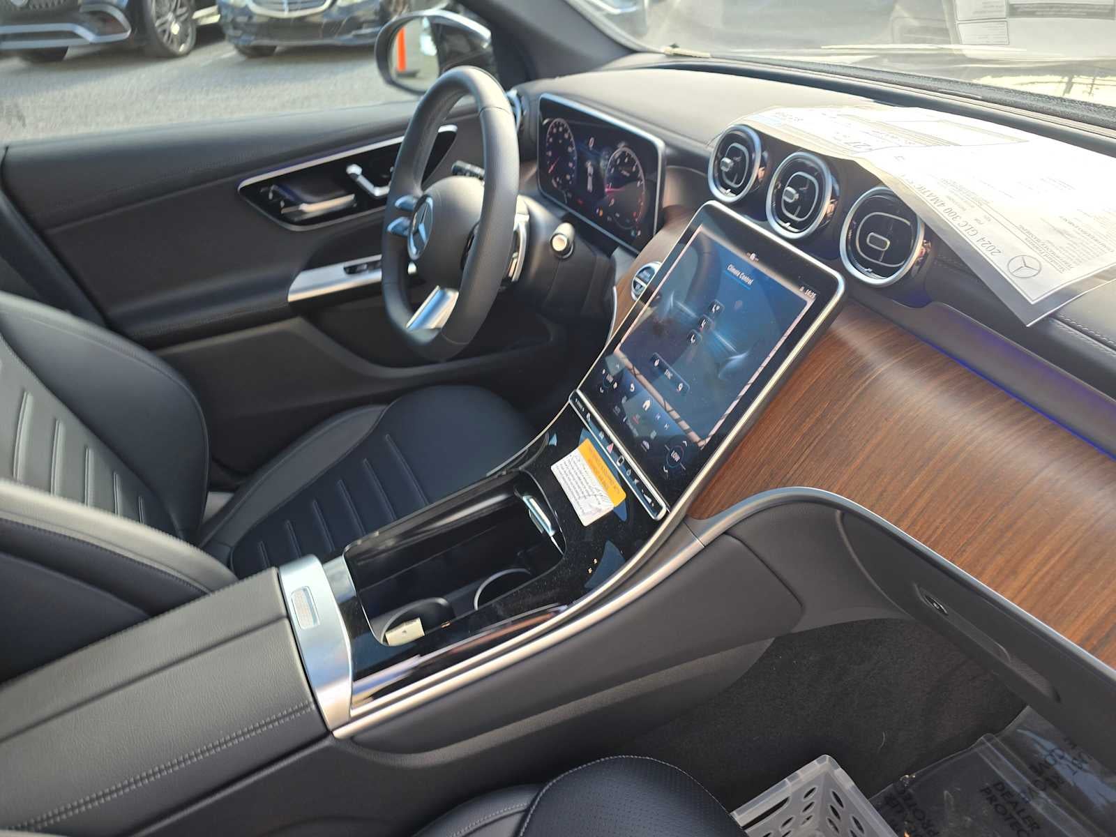 2024 Mercedes-Benz GLC GLC 300