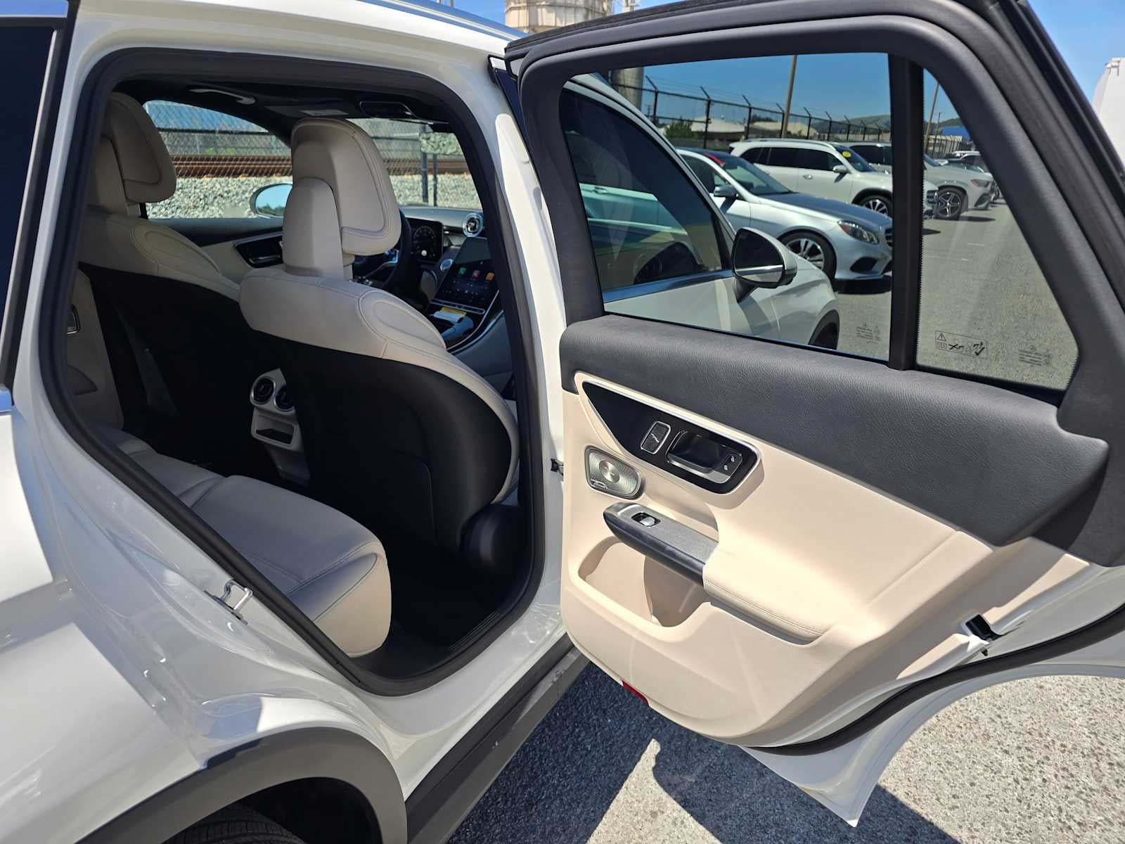 2026 Mercedes-Benz GLC 300 4MATIC® SUV