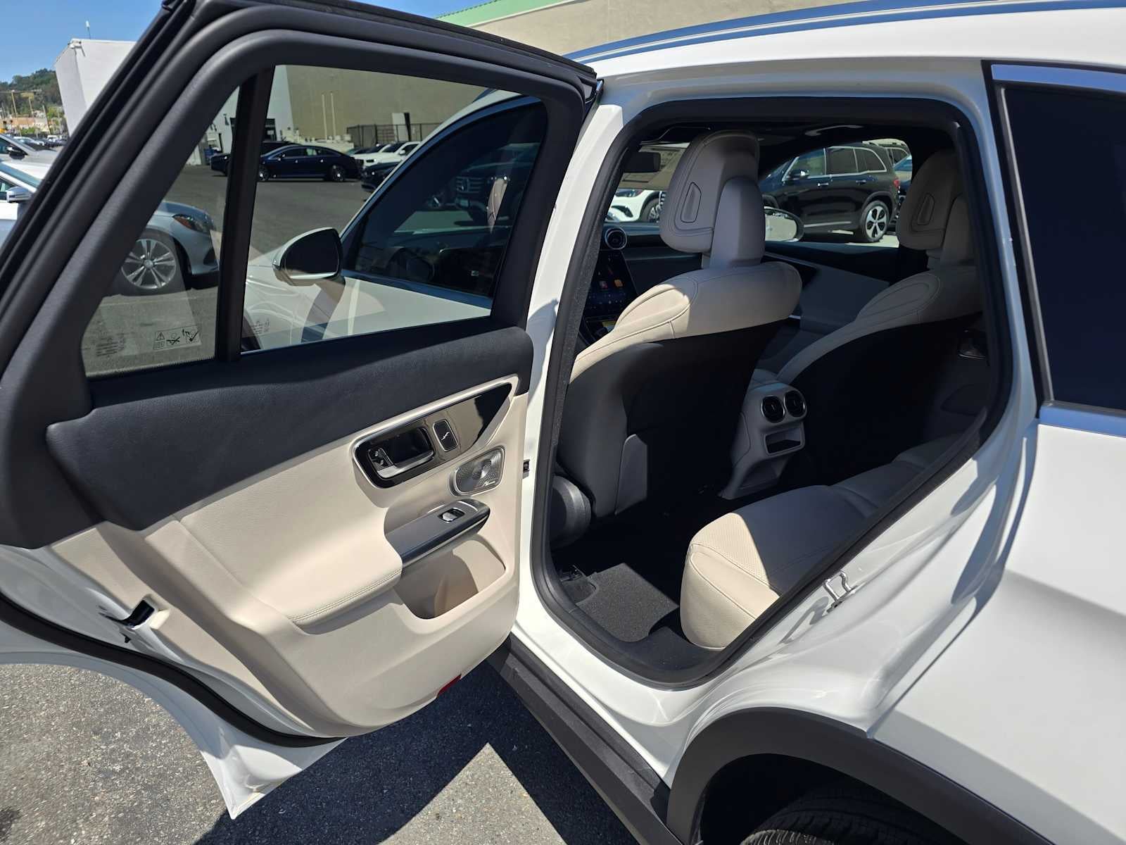 2026 Mercedes-Benz GLC 300 4MATIC® SUV