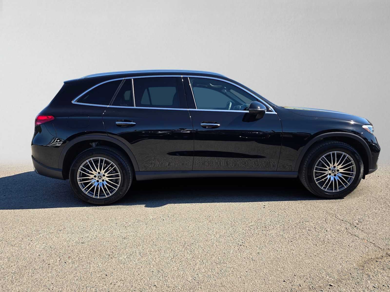 2027 Mercedes-Benz GLC 300 4MATIC® SUV