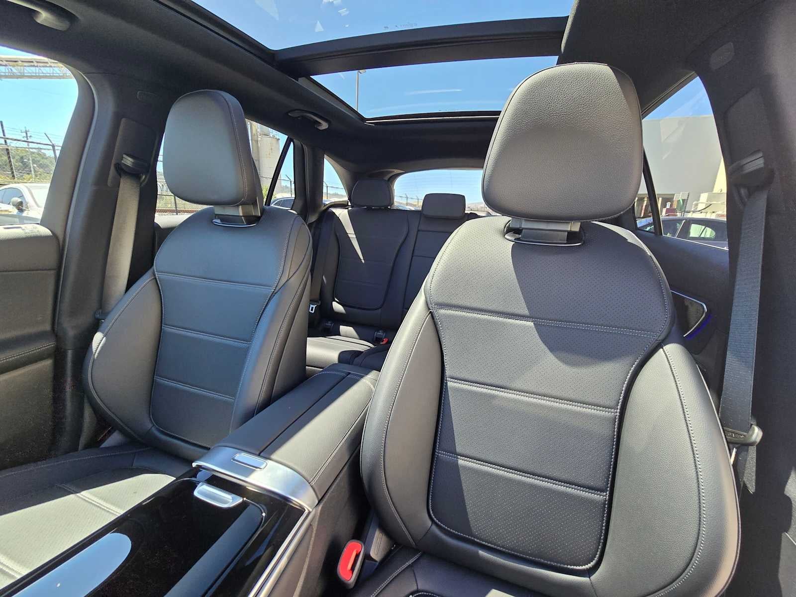 2026 Mercedes-Benz GLC 300 4MATIC® SUV