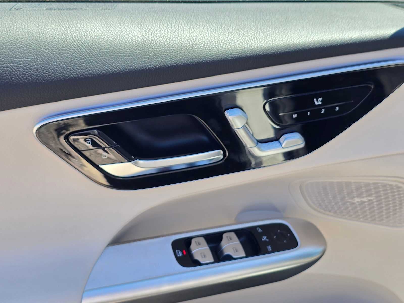 2027 Mercedes-Benz GLC 300 4MATIC® SUV