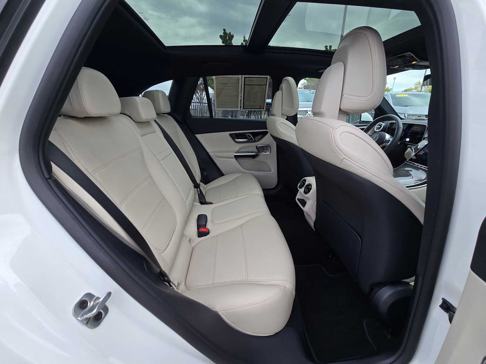 2026 Mercedes-Benz GLC 300 4MATIC® SUV