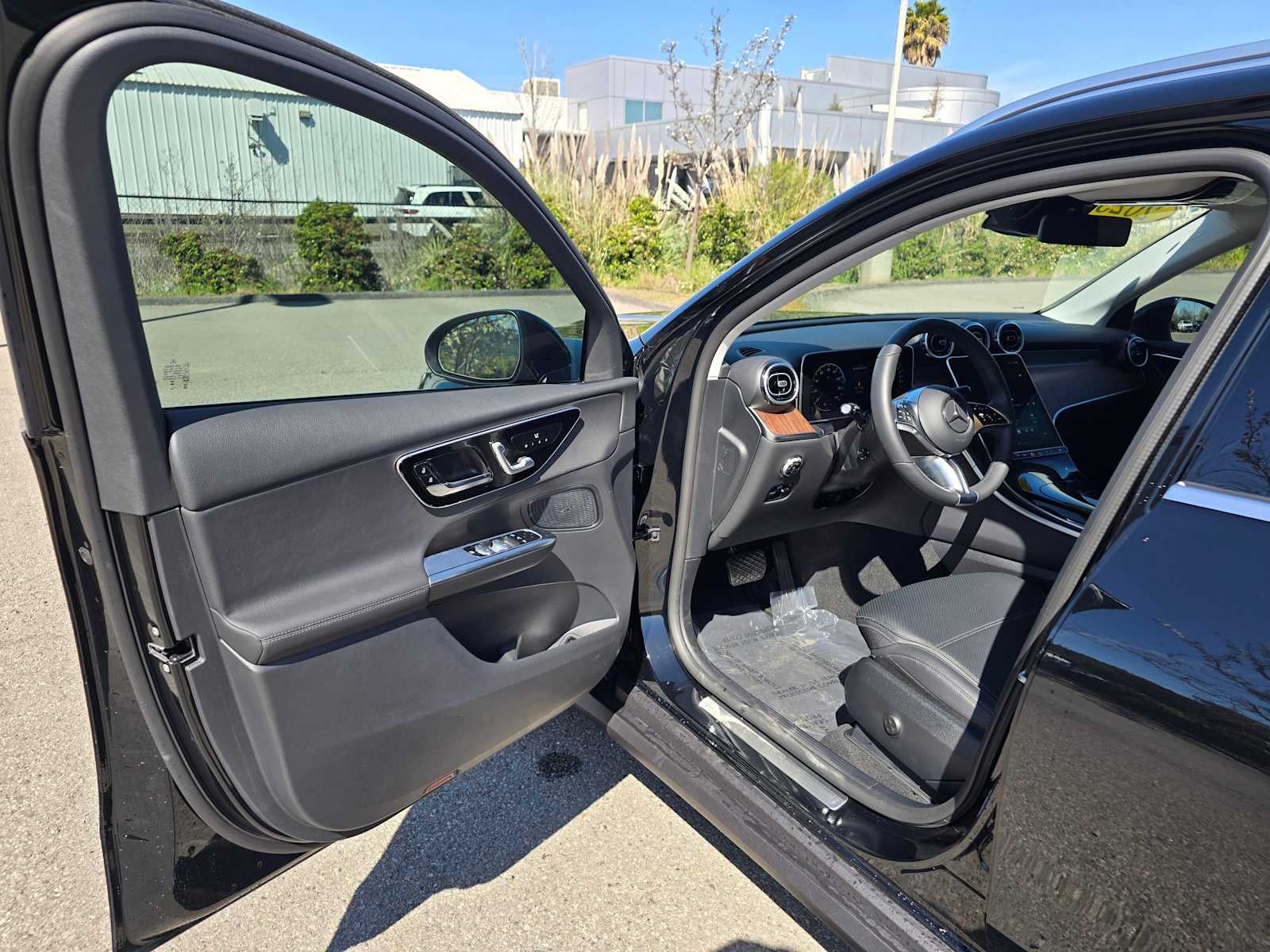 2025 Mercedes-Benz GLC 350e 4MATIC® SUV