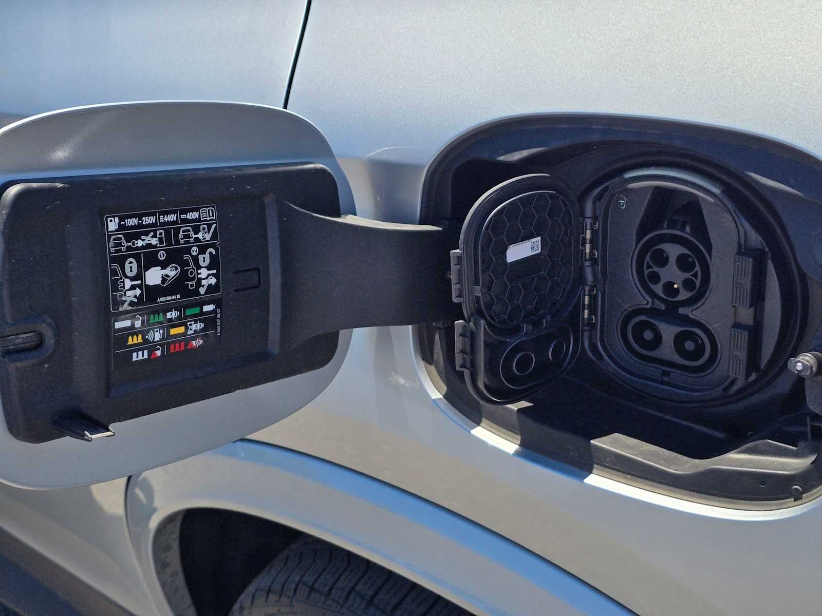 2025 Mercedes-Benz GLC 350e 4MATIC® SUV