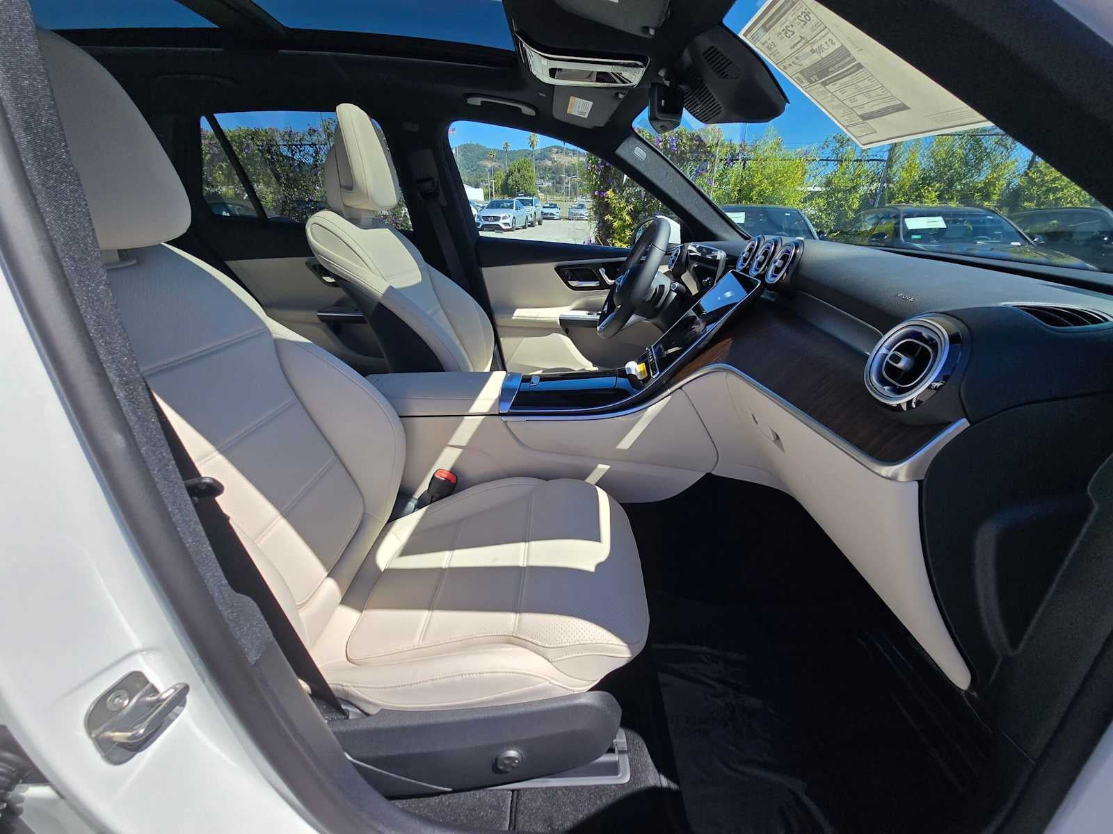 2027 Mercedes-Benz GLC 350e 4MATIC® SUV