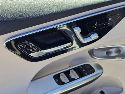 2027 Mercedes-Benz GLC 350e 4MATIC® SUV