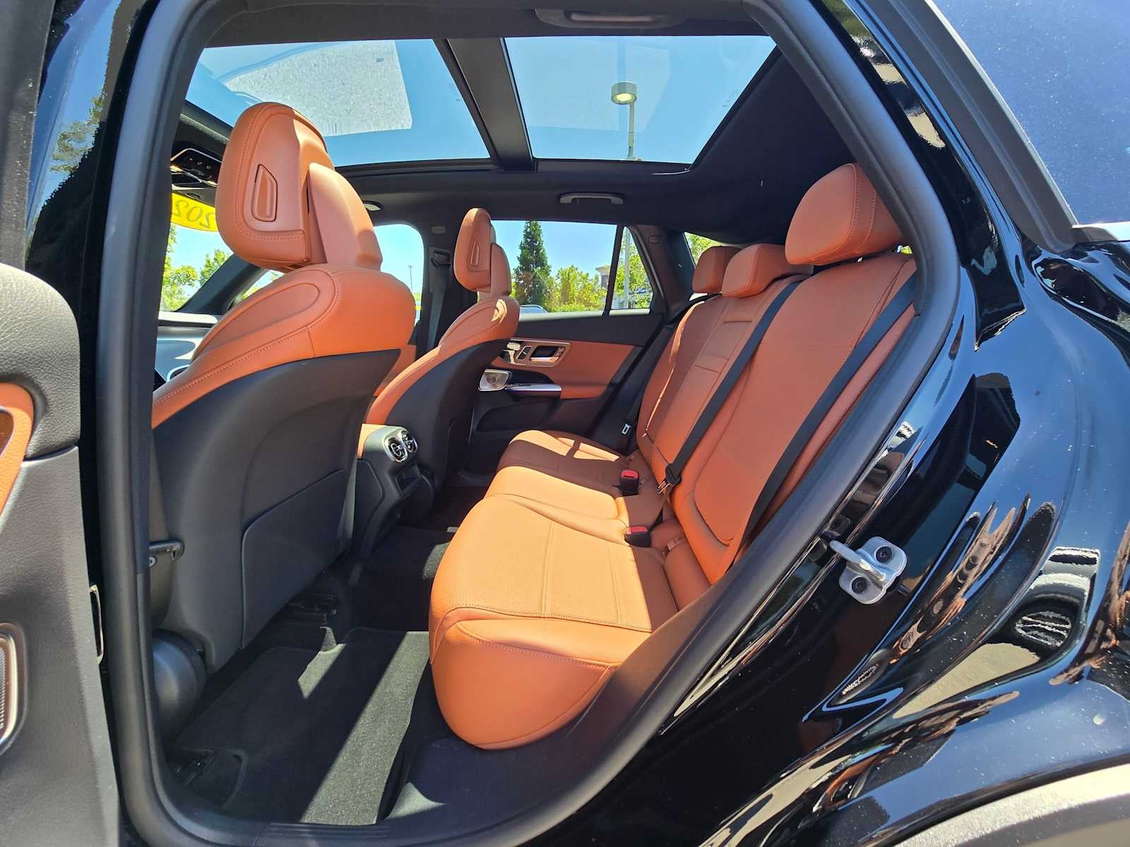 2025 Mercedes-Benz GLC 350e 4MATIC® SUV