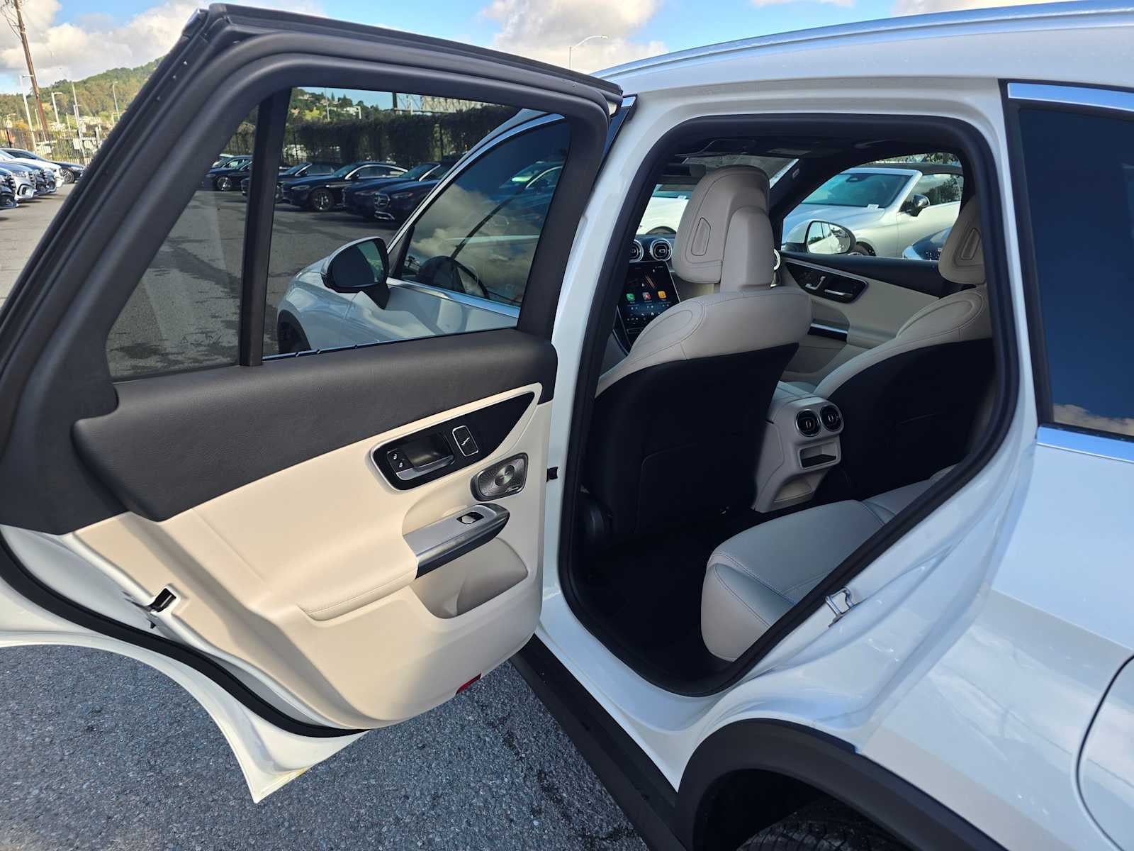 2026 Mercedes-Benz GLC 350e 4MATIC® SUV