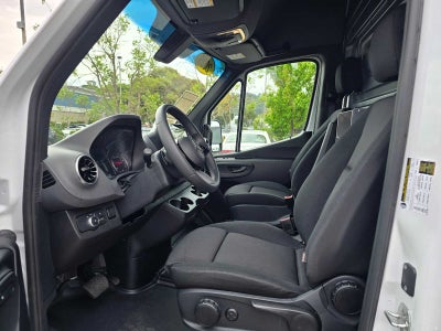 2025 Mercedes-Benz Sprinter Cargo Van 2500 Standard Roof I4 Diesel 144 RWD