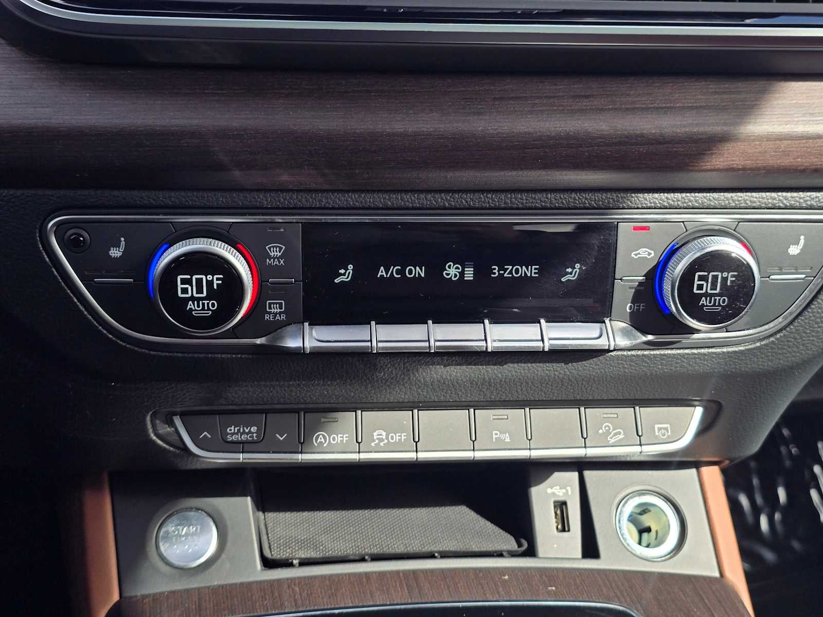 2022 Audi Q5 S line Premium Plus