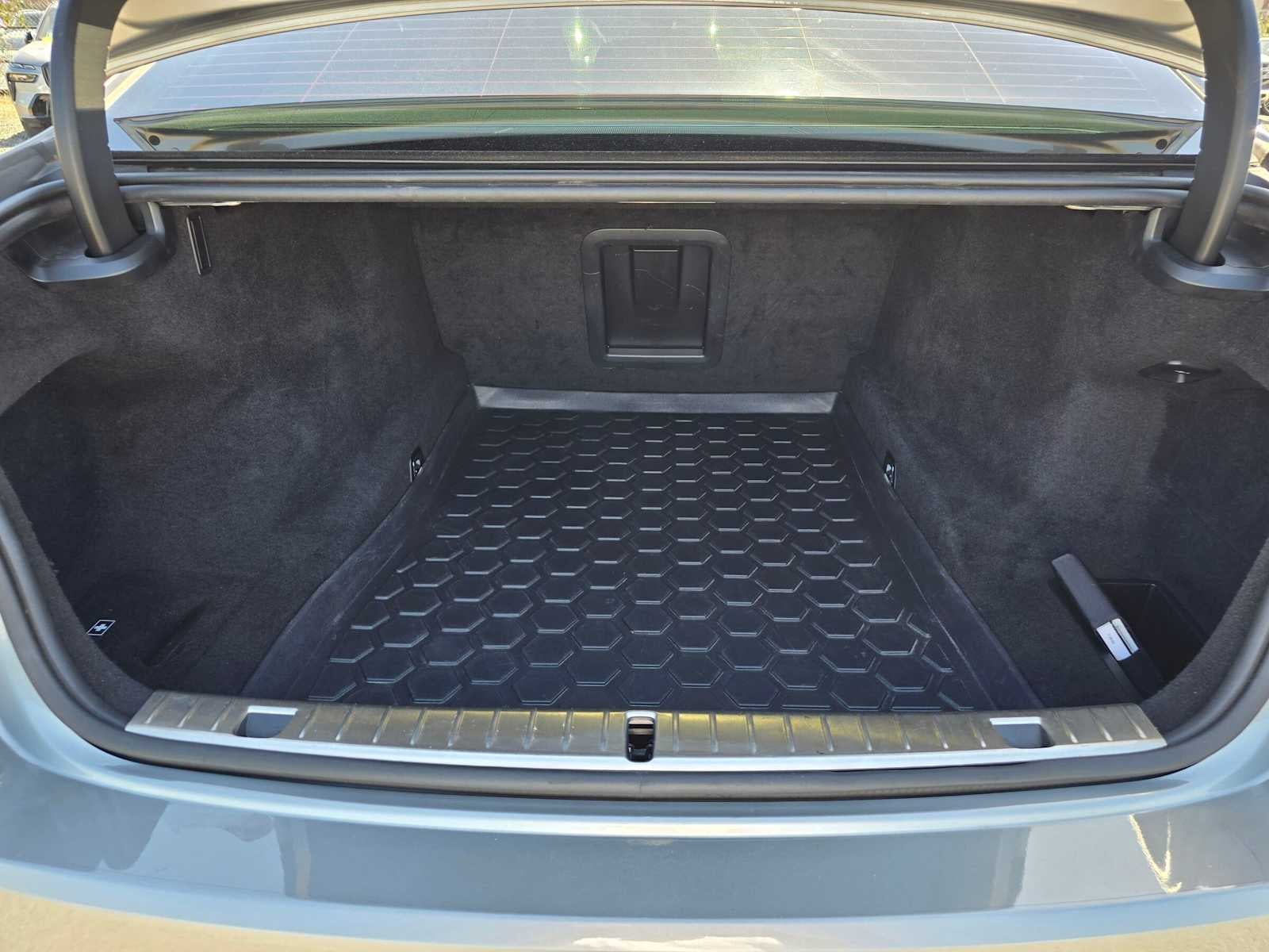 2021 BMW 740i 740i