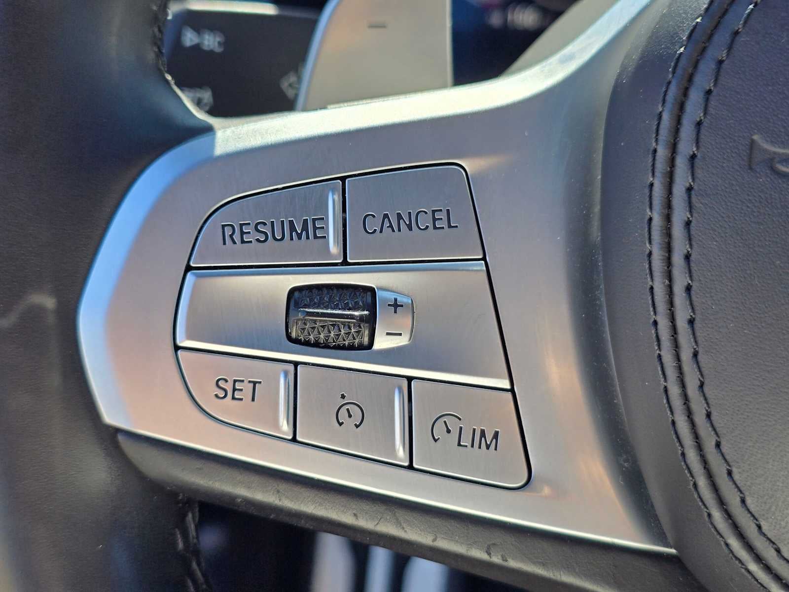 2021 BMW 740i 740i