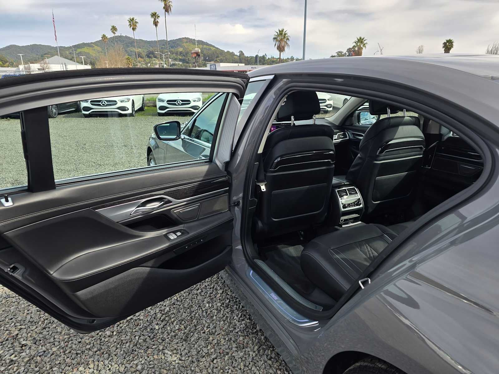 2020 BMW 7 Series 745e xDrive iPerformance