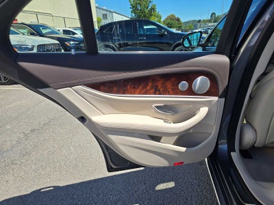 2017 Mercedes-Benz E 300 RWD Sedan
