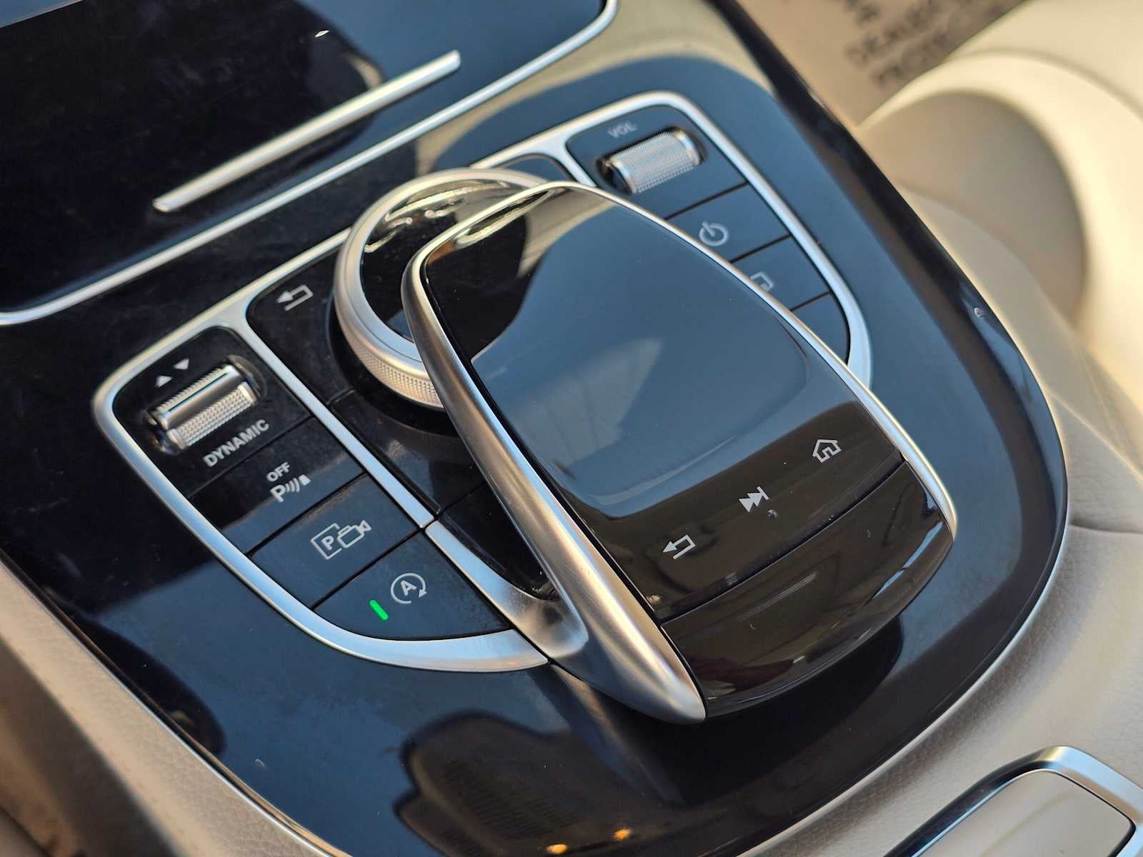 2017 Mercedes-Benz E 300 RWD Sedan