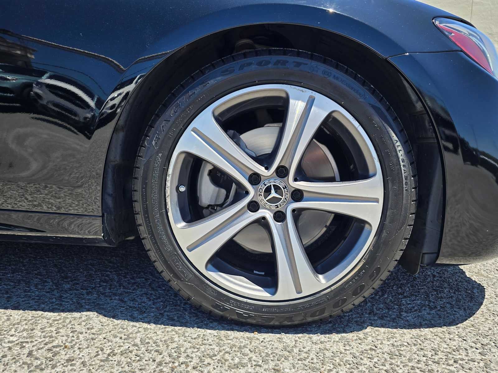2019 Mercedes-Benz E 300 RWD Sedan