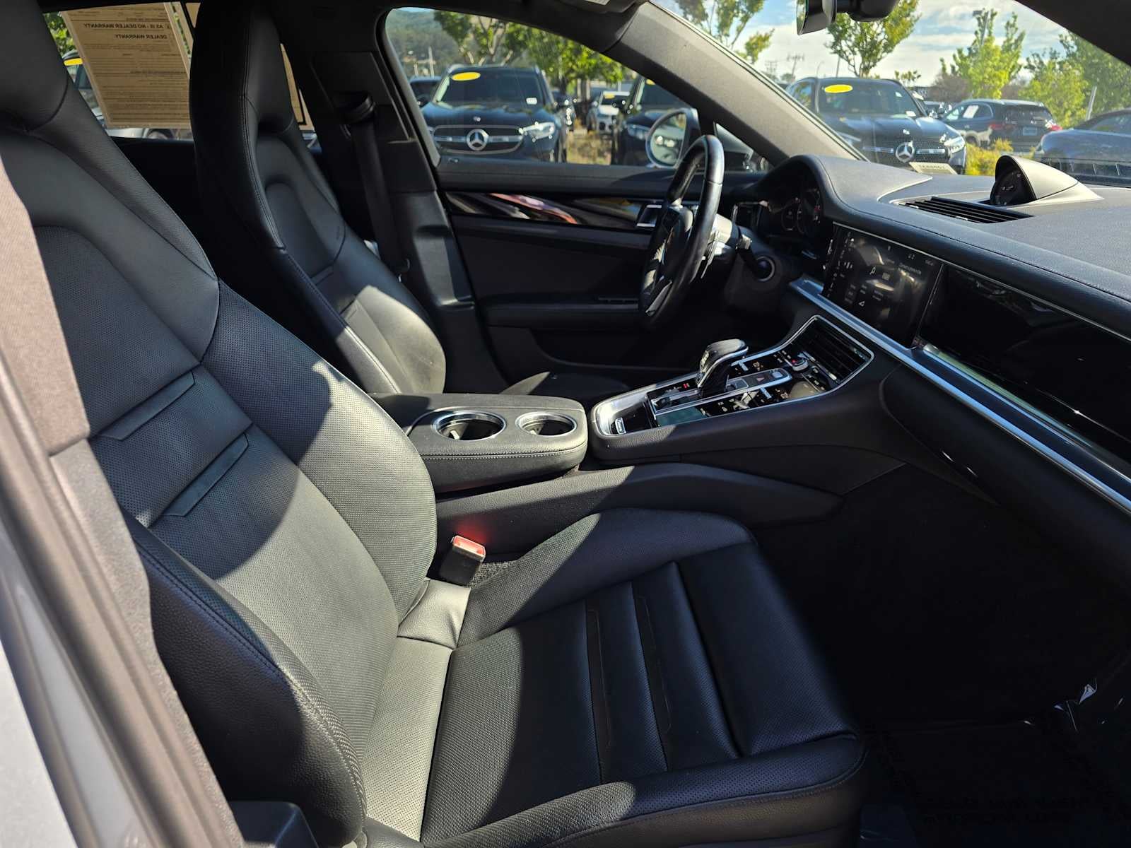 2018 Porsche Panamera RWD