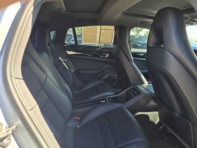 2018 Porsche Panamera RWD