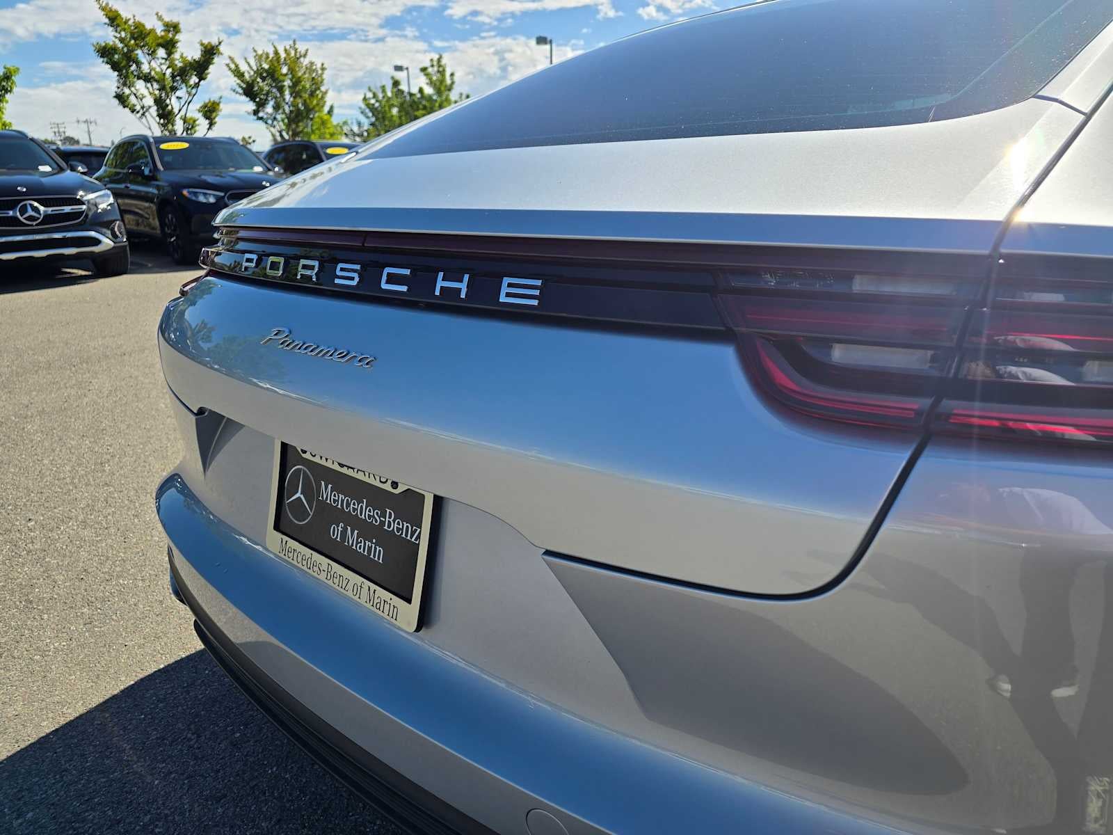 2018 Porsche Panamera RWD