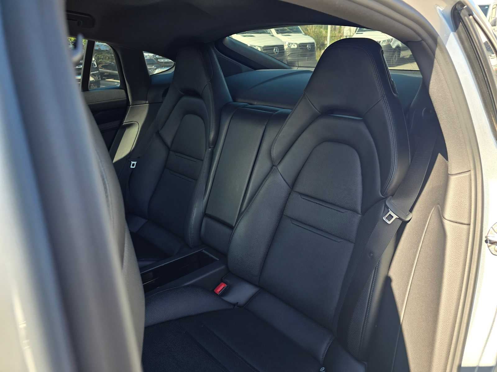 2018 Porsche Panamera RWD