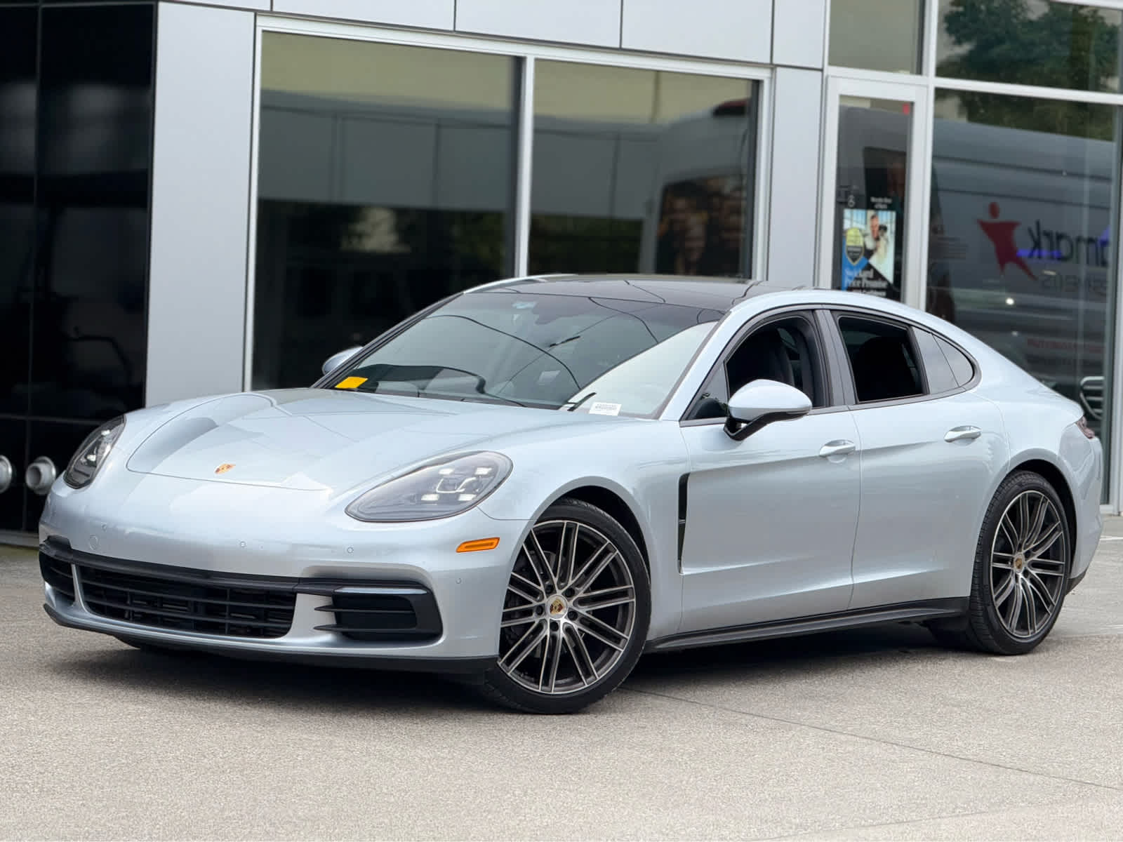 2018 Porsche Panamera RWD