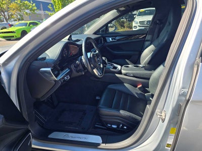 2018 Porsche Panamera RWD