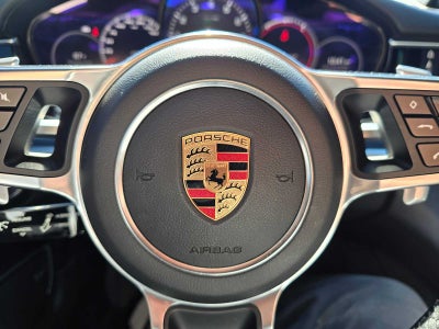 2018 Porsche Panamera RWD