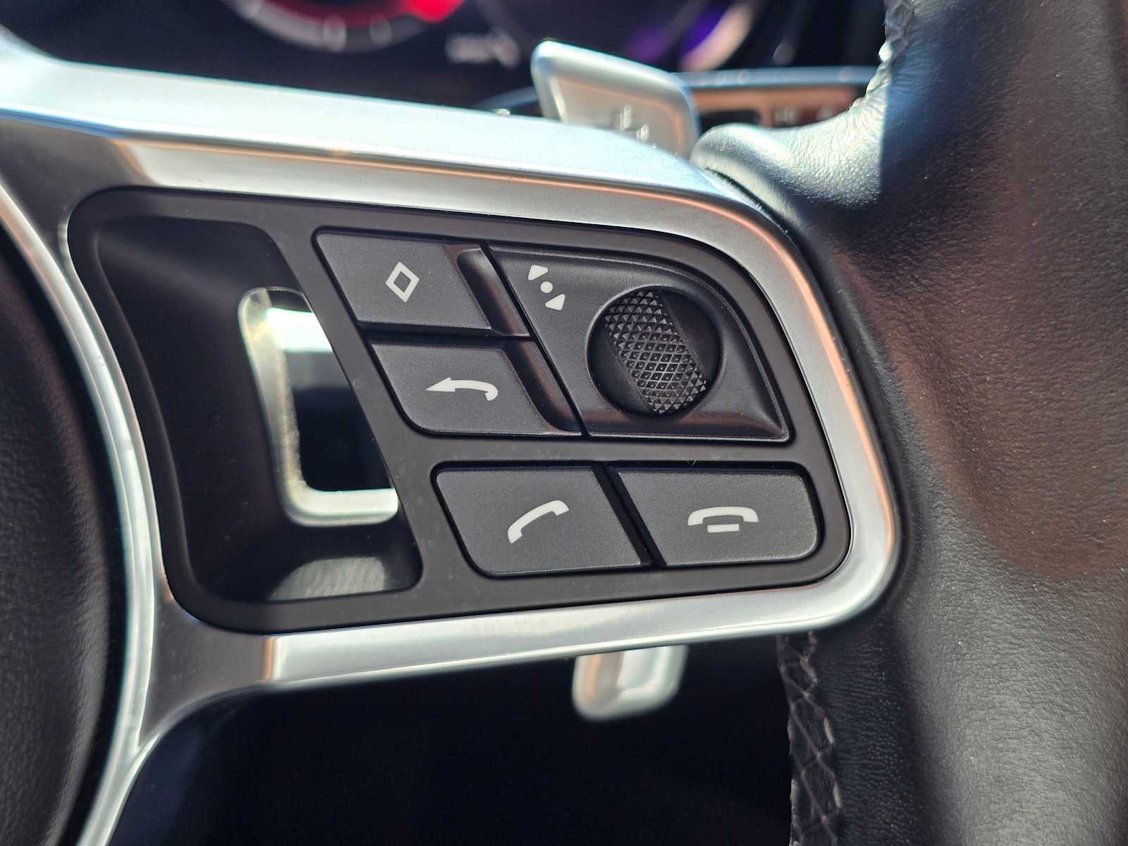 2018 Porsche Panamera RWD