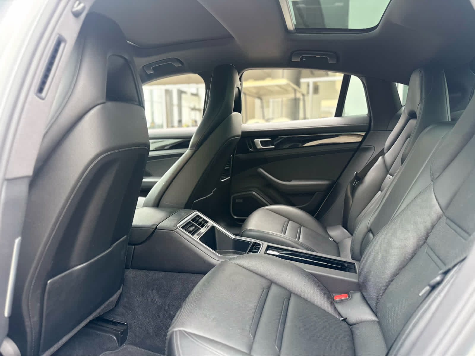 2018 Porsche Panamera RWD