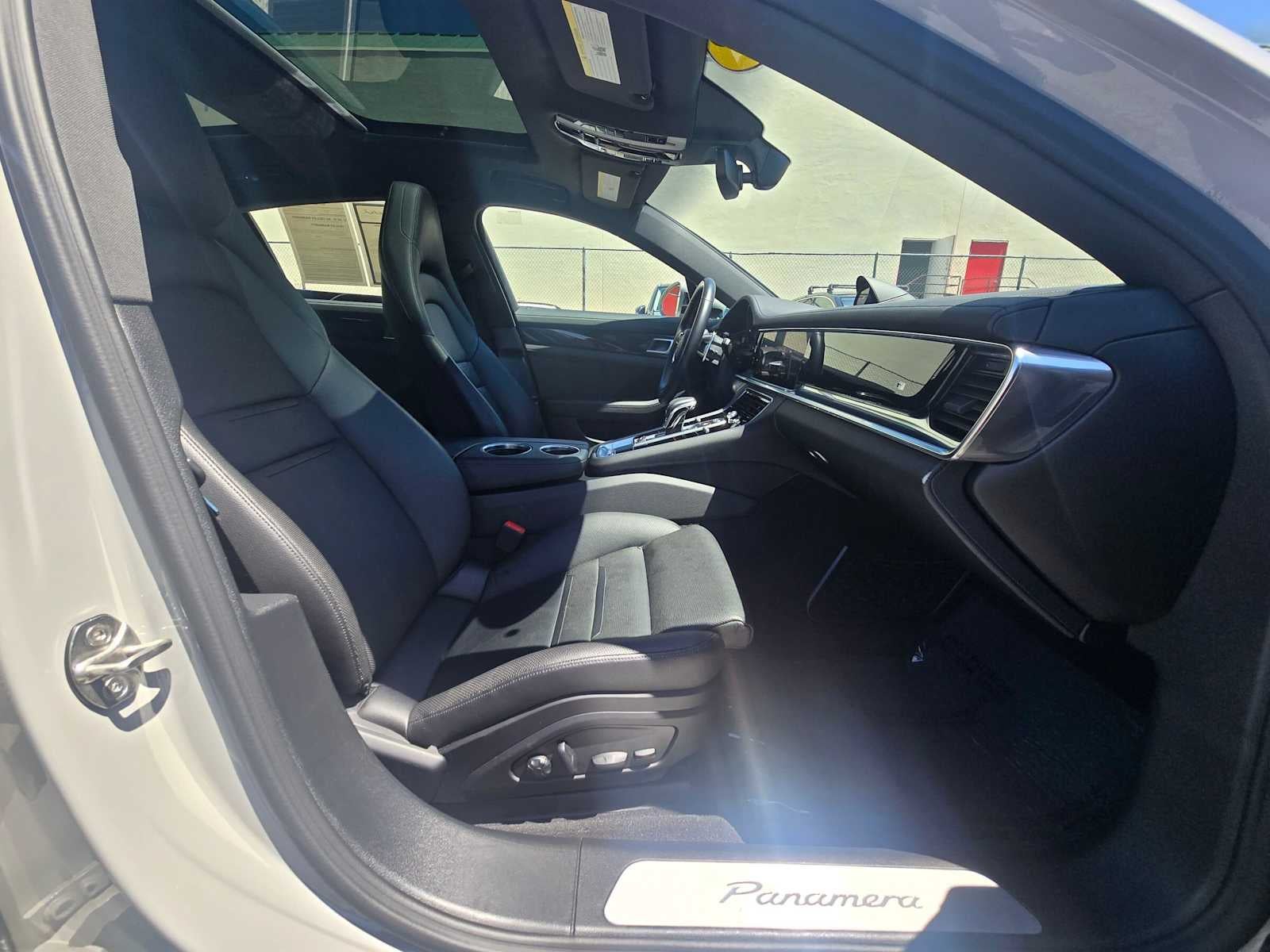 2023 Porsche Panamera RWD