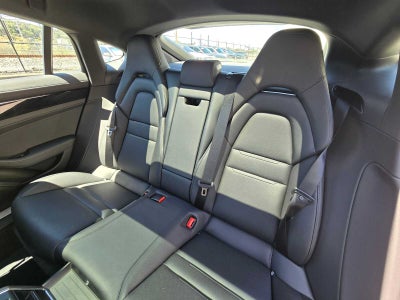2023 Porsche Panamera RWD