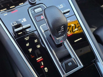 2023 Porsche Panamera RWD