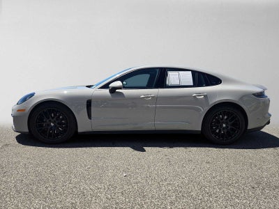 2023 Porsche Panamera RWD
