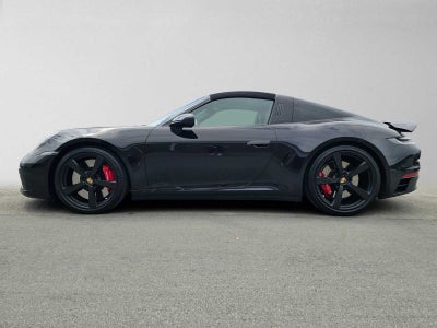 2024 Porsche 911 4 GTS