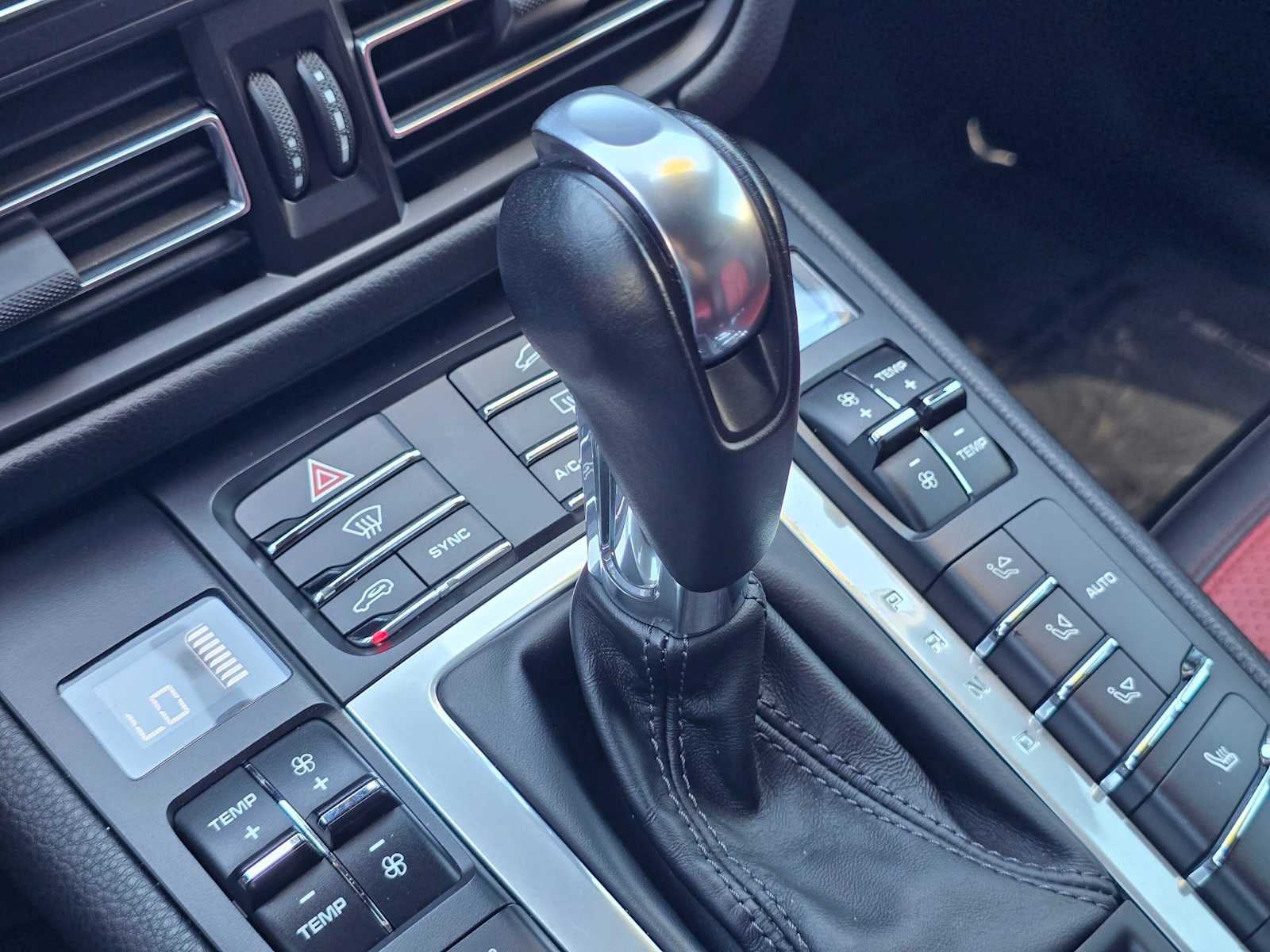 2020 Porsche Macan AWD