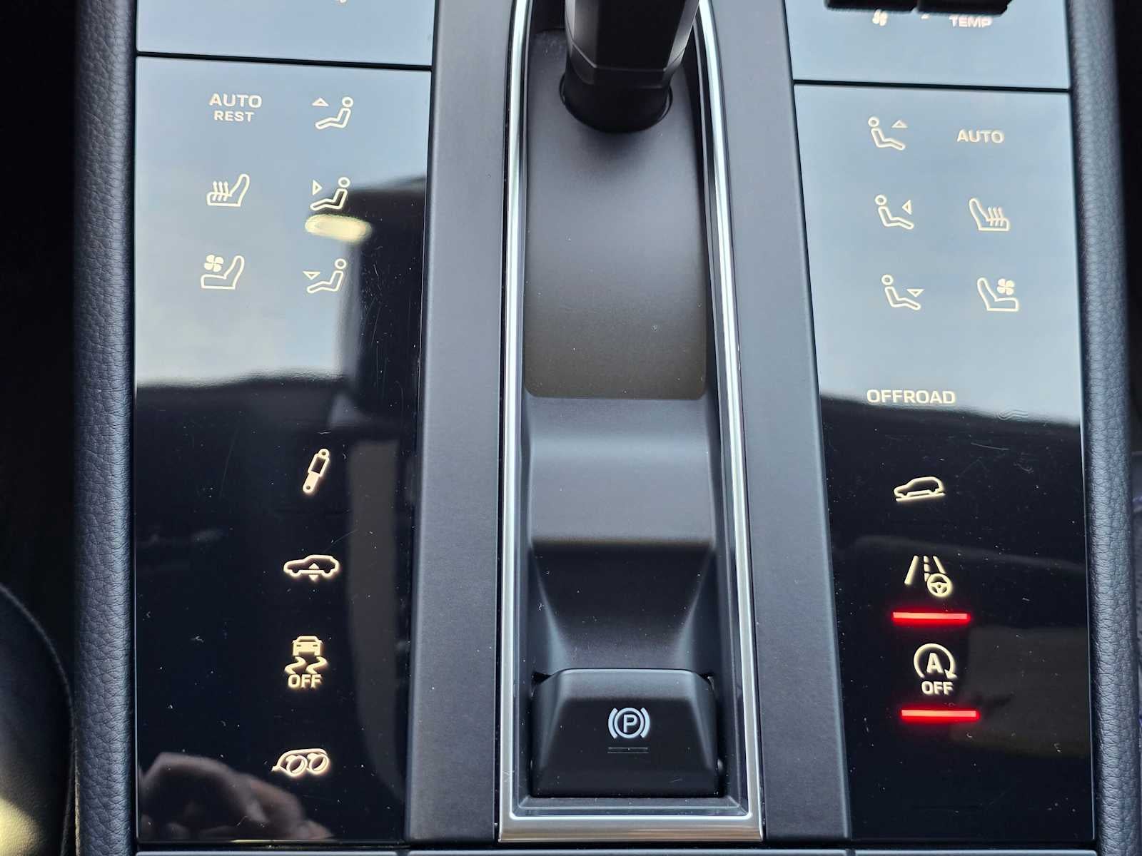 2024 Porsche Macan GTS