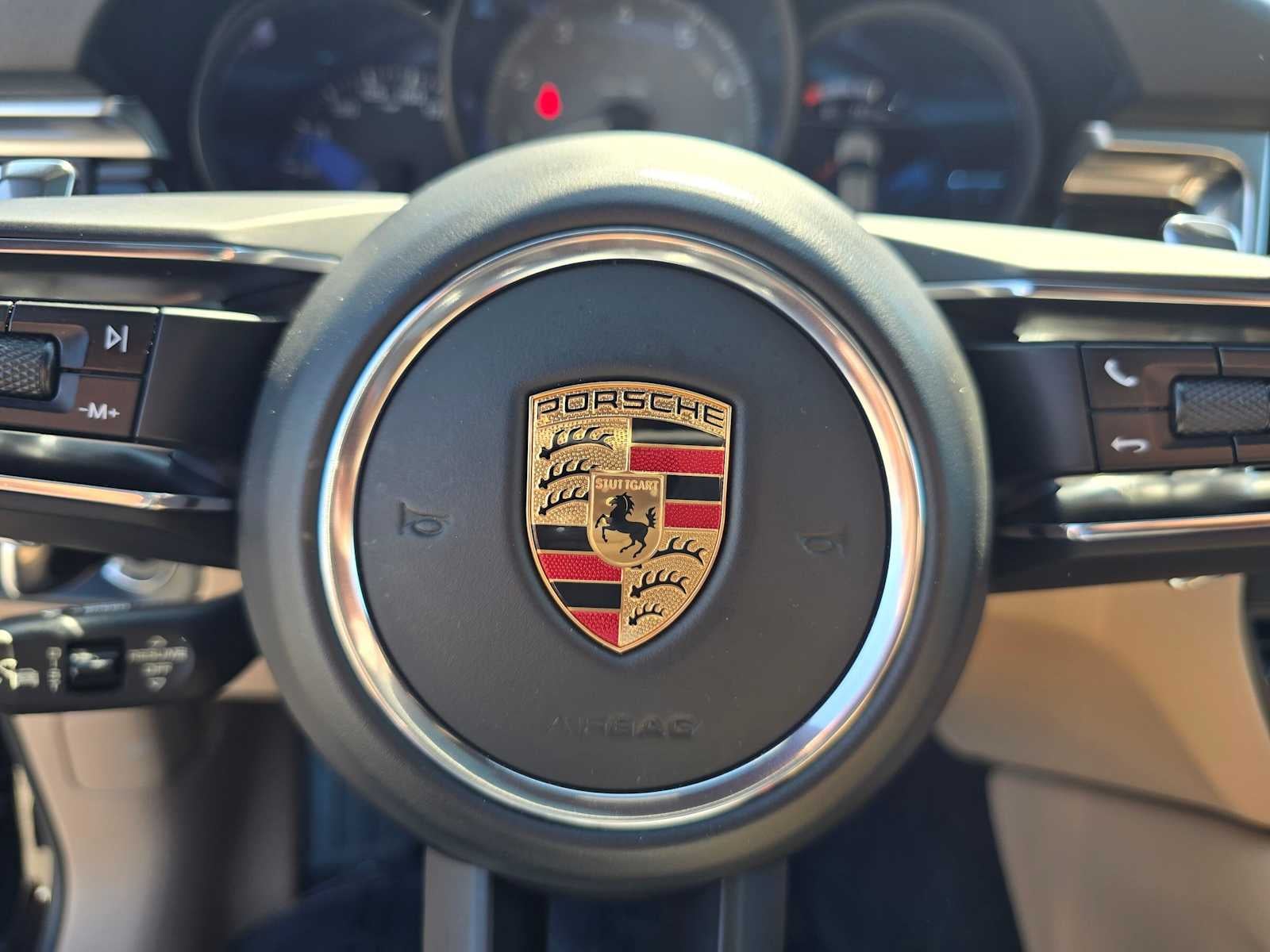 2022 Porsche Macan S