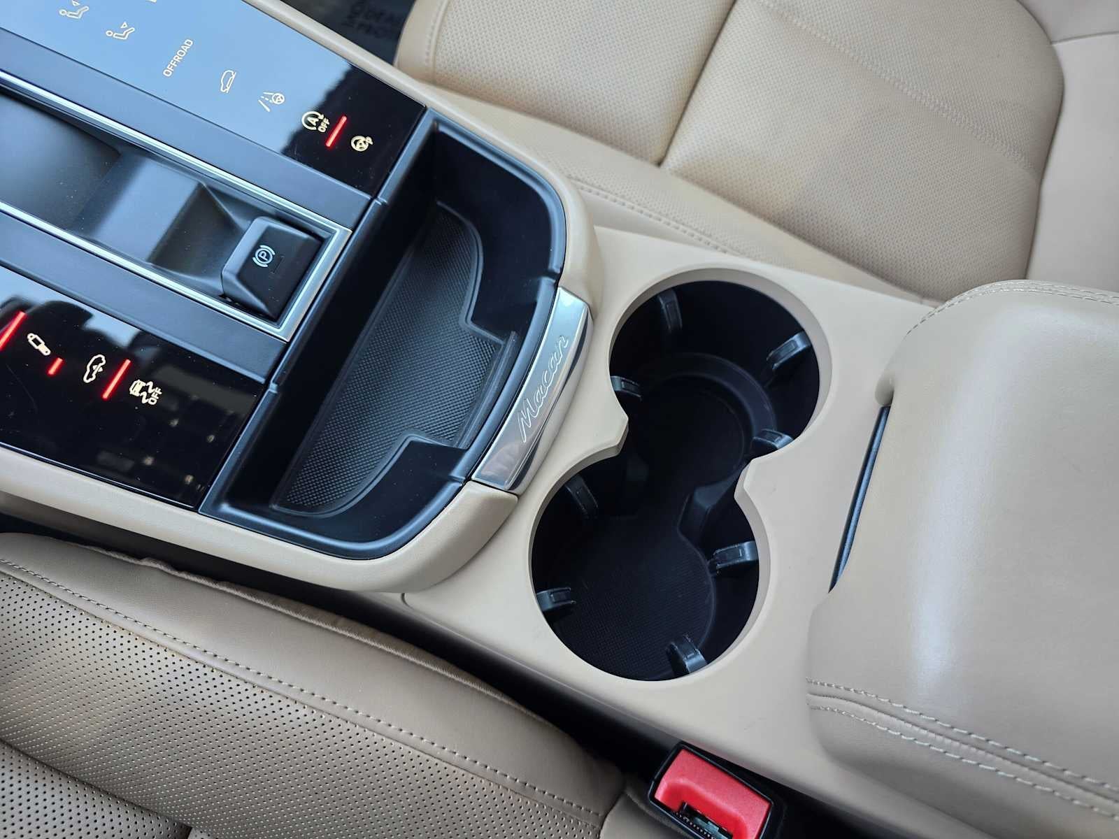 2022 Porsche Macan S