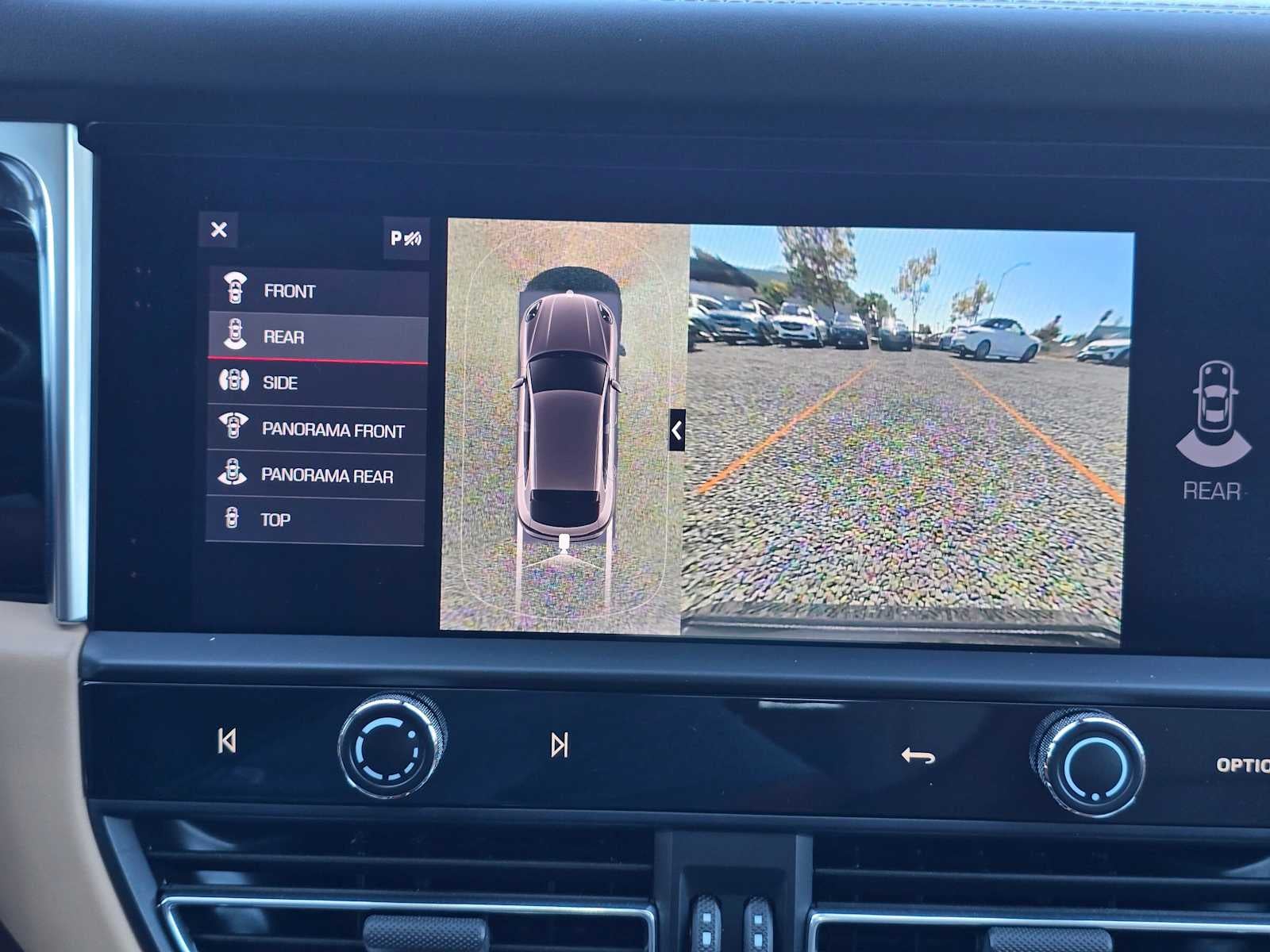 2022 Porsche Macan S