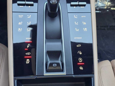 2022 Porsche Macan S