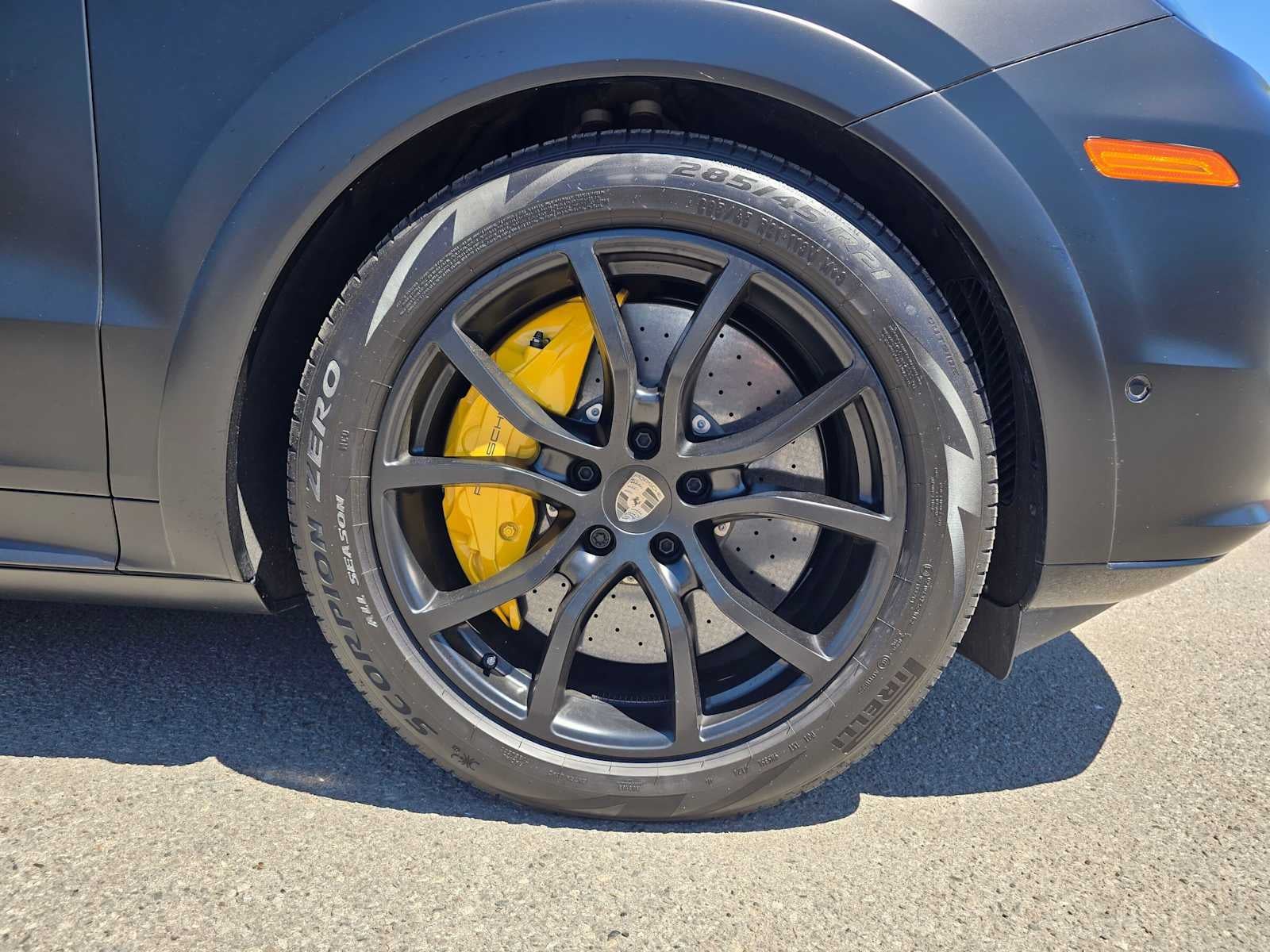 2025 Porsche Cayenne Turbo E-Hybrid