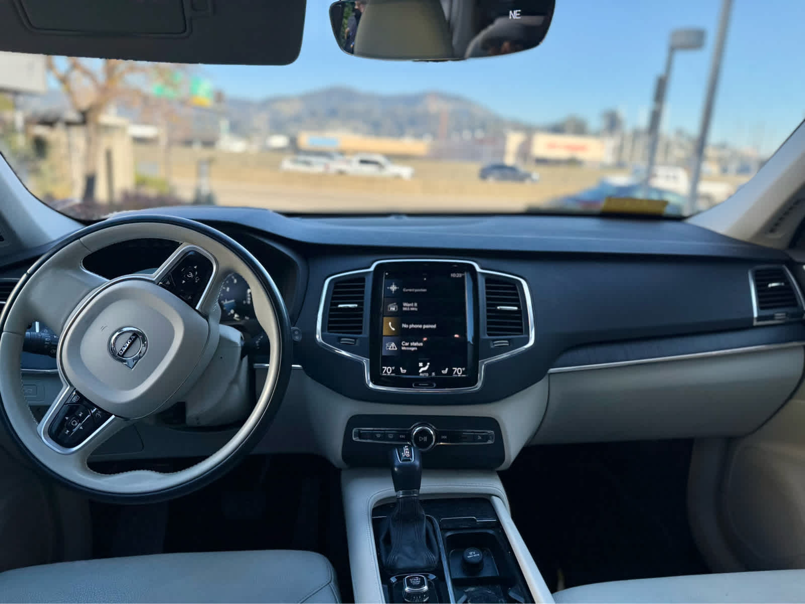 2020 Volvo XC90 Momentum