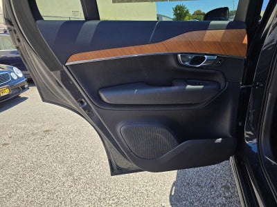 2021 Volvo XC90 Momentum