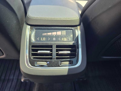 2021 Volvo XC90 Momentum